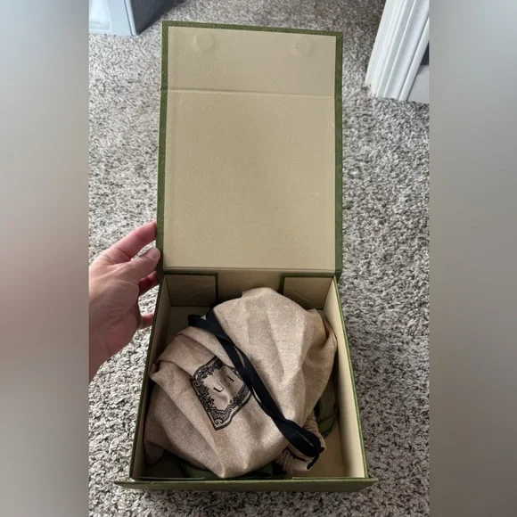 Gucci Women’s Belt - Picture 3 of 11